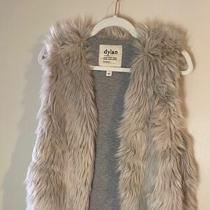 Dylan Shaggy Faux Fur Vest in Light Gray